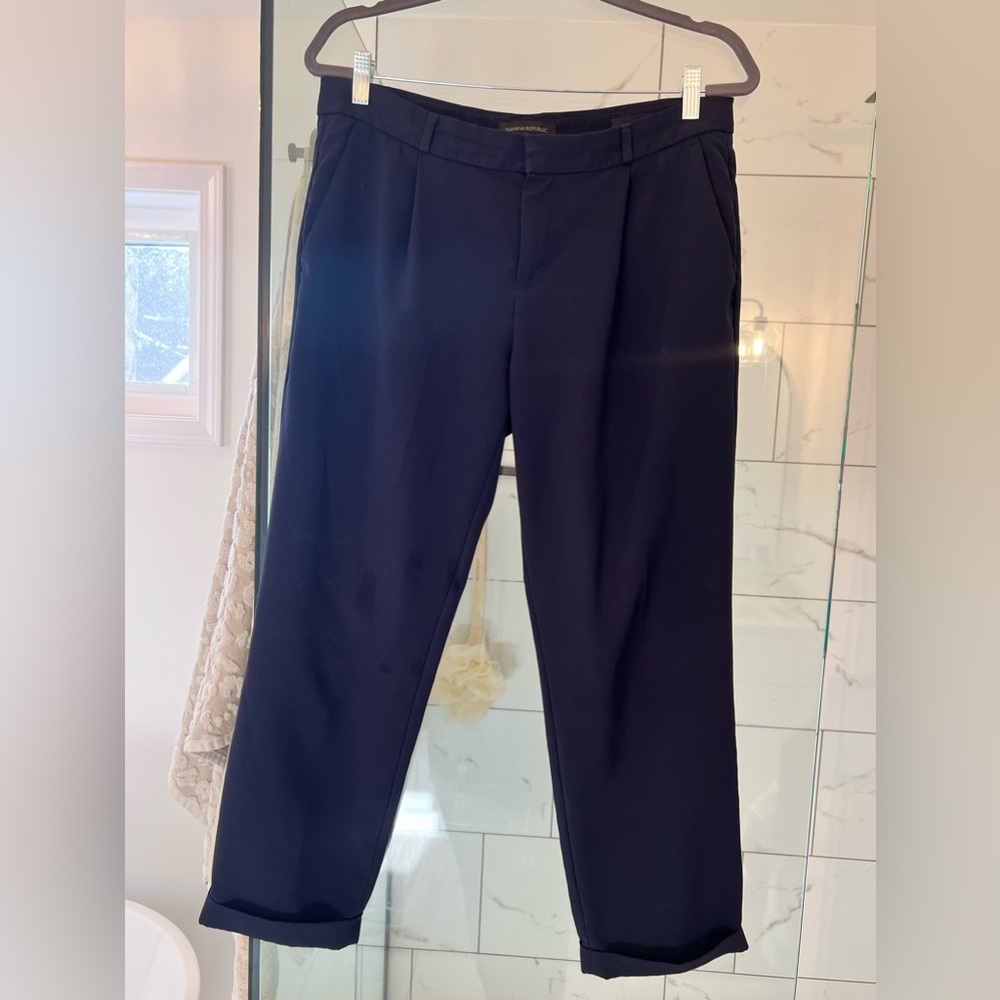 Banana republic Avery pants size 8 - navy💙